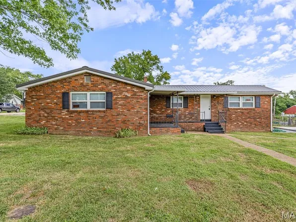 301 9th St, Park Hills, MO 63601