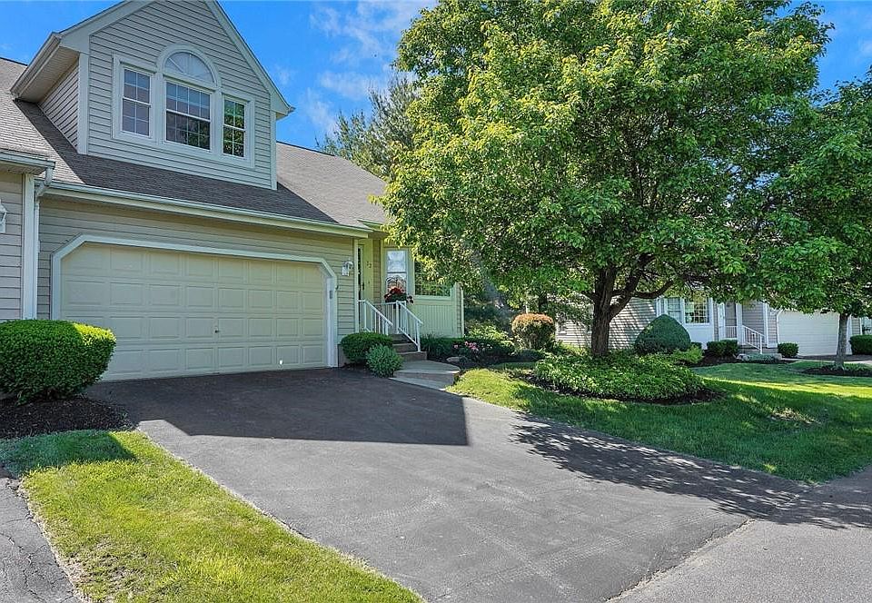 1st image of 32 Pond Brook Dr