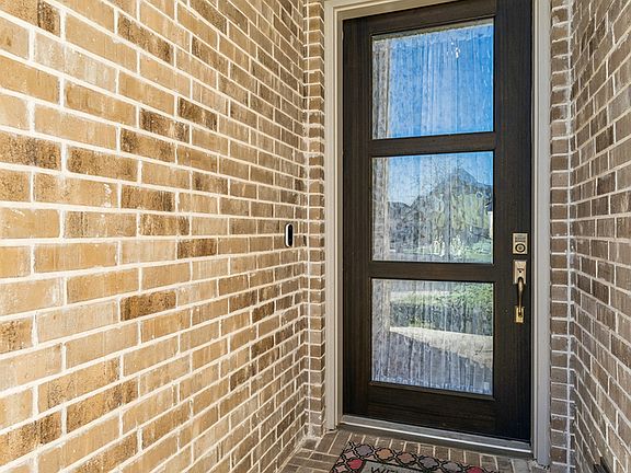 4th image of 63 Ricadonna