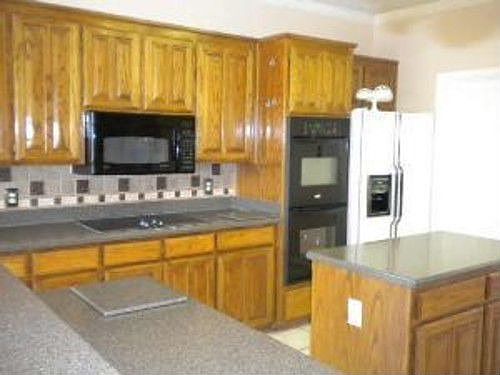 3rd image of 11424 Northview Dr