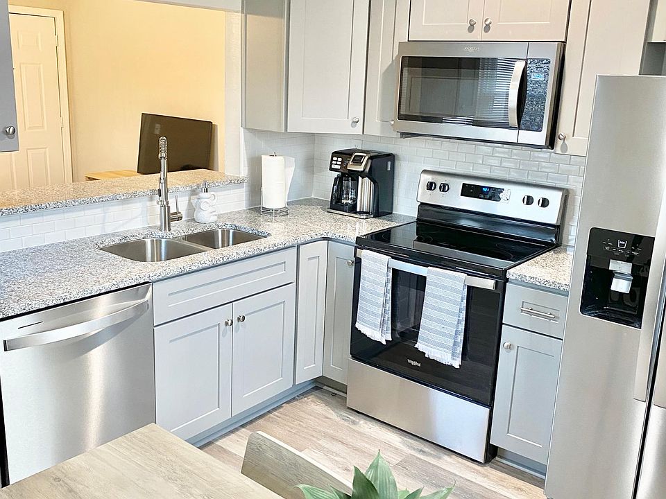1st image of 9634 Salem St #1