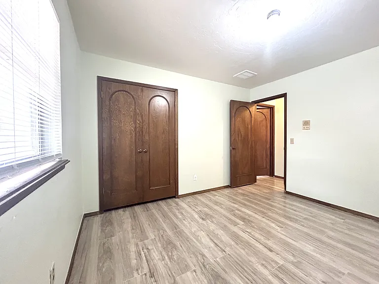 6605 Parkwood Ln — Photo 35
