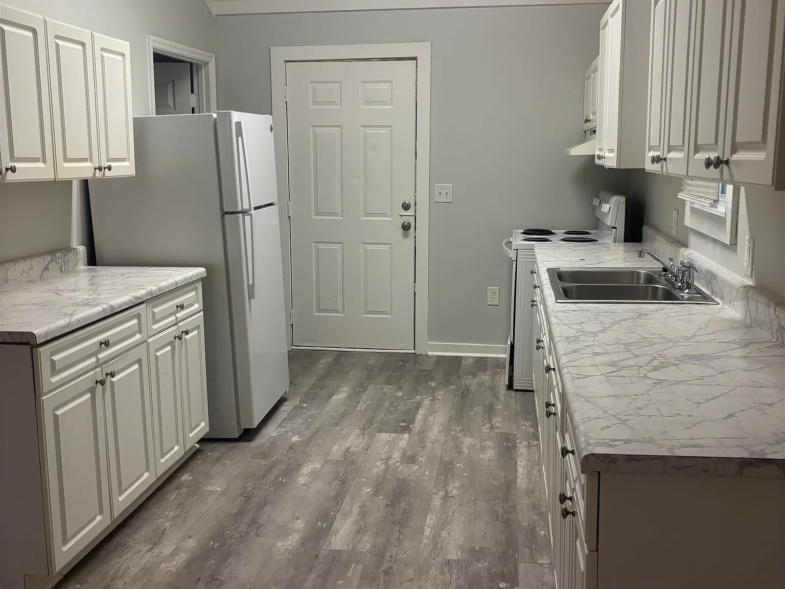 2 bed, 2.0 bath, 1000 sqft, $1,150 — Photo 3