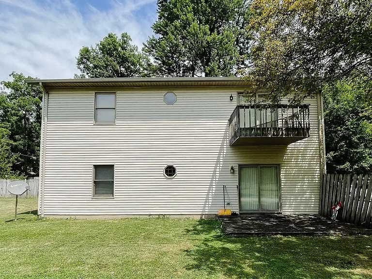 3624 W 26th St - Cozy & Spacious Living in Desirable Middletown Park! — Photo 12