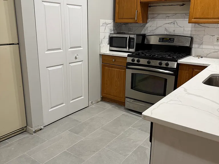 914 S Hanover St #1 — Photo 7