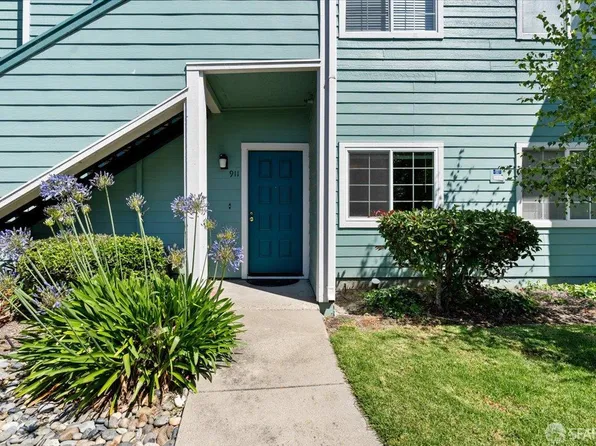 911 Waterford Pl, Pinole, CA 94564
