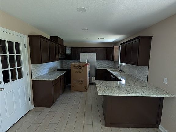 2nd image of 1903 Carter Creek Pkwy