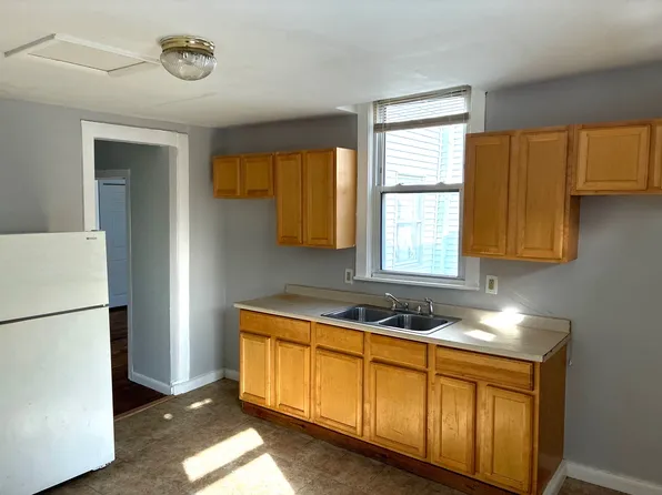 57 Otis St #1, Norwich, CT 06360