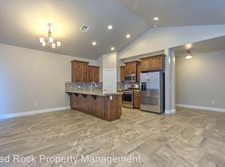 1928 E A Aly, Washington, UT 84780
