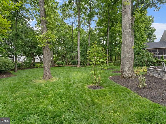 4th image of 43932 Tavern Dr