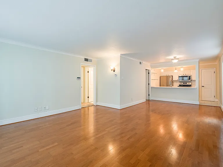 5907 E University Blvd #101 — Photo 3