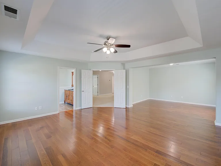 129 Herrick Ct — Photo 29