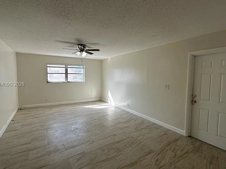 7480 SW 10th St #202A — Photo 5