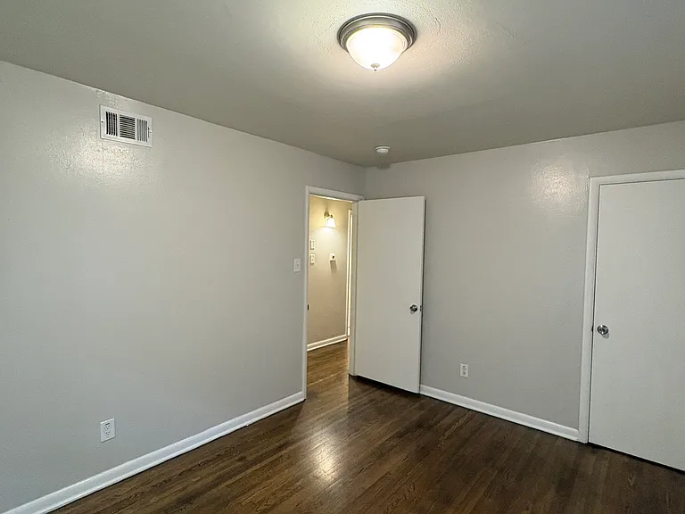 13 Gregory Ln — Photo 17