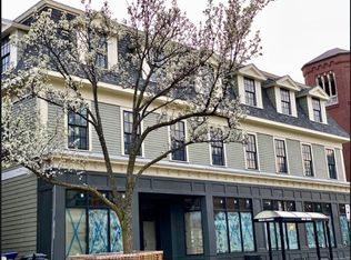 136 Inman St #2, Cambridge, MA 02139