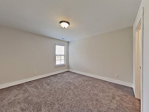 4th image of 521 Charity Ln #2