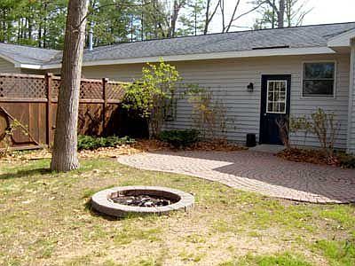 3rd image of 1762 Linden Ave