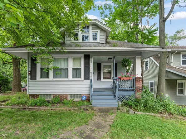 1901 Newton St, Akron, OH 44305