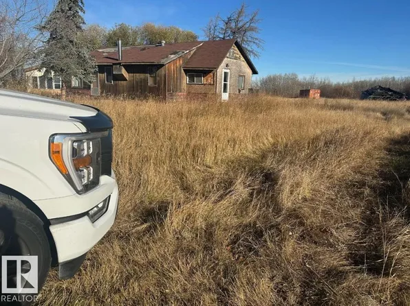 4904 51st Ave, Vilna, AB T0A 3L0