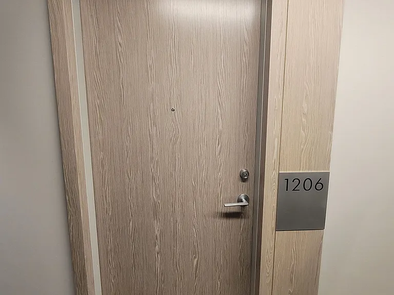 215 Queen St W #1206 — Photo 2