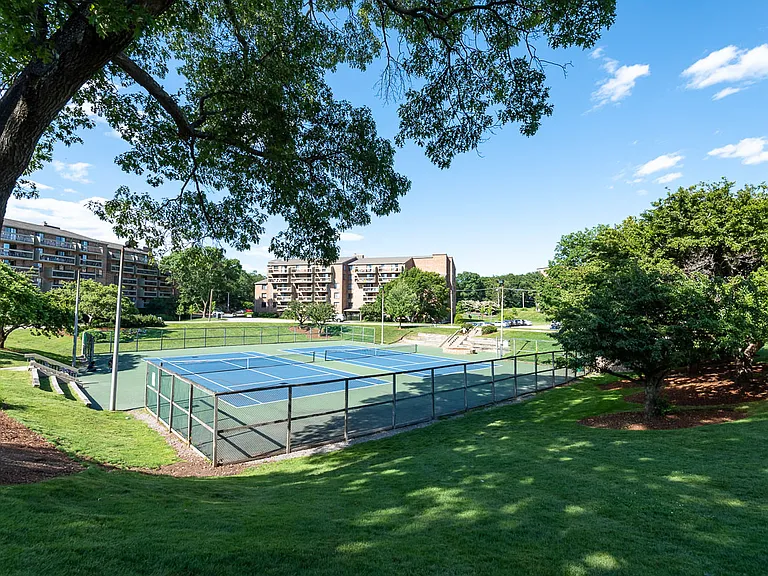 Faxon Commons — Photo 14