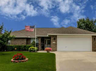 1009 E Linden St, Rogers, AR 72756