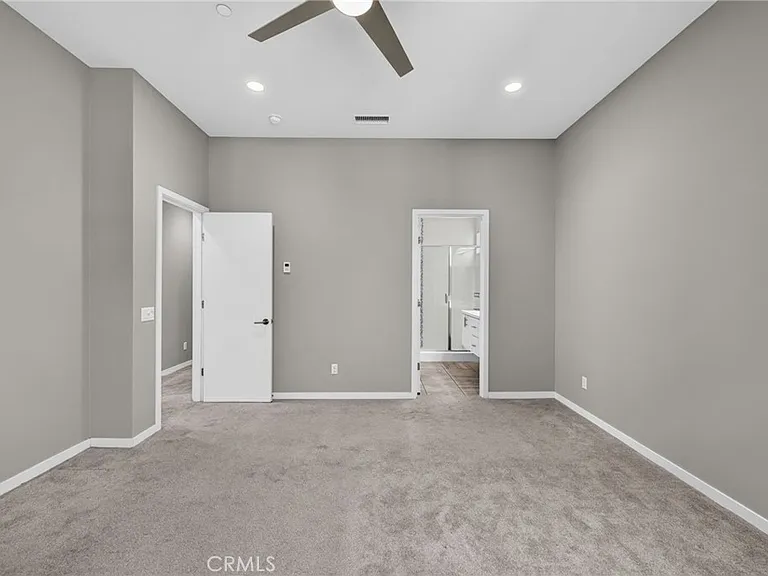 821 Brickyard Ln — Photo 40