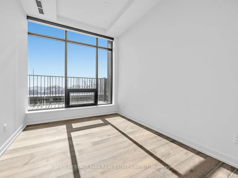 759 Queen St E #Penthouse 1 — Photo 18