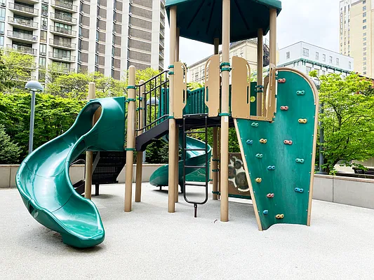 Sold by Hauseit LLC | media 23