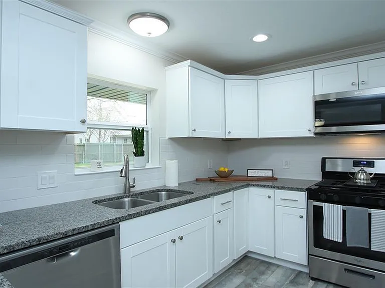 8741 Blankenship Dr — Photo 14