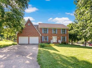 8241 Rosehill Rd, Lenexa, KS 66215