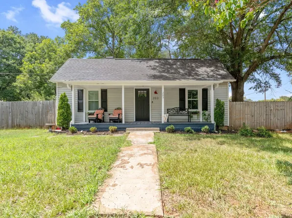 203 Hammett Street Ext, Greenville, SC 29609