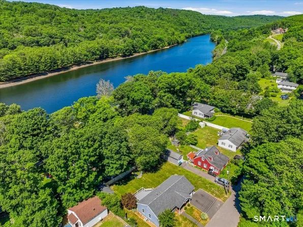 22 Argonne Ter, Seymour, CT 06483