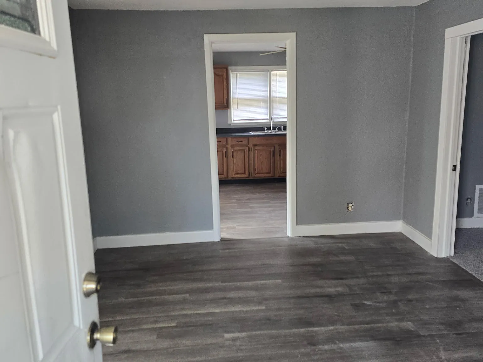 2 bed, 656 sqft, $1,200 — Photo 2