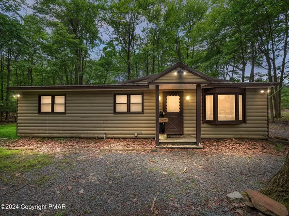 92 Estates Dr, Lake Harmony, PA 18624