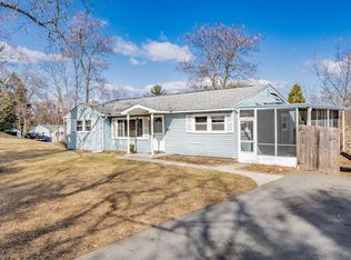 526 Gifford St, Springfield, MA 01118