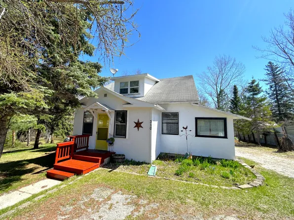 310 Wilderness Ave, Williams, MN 56686