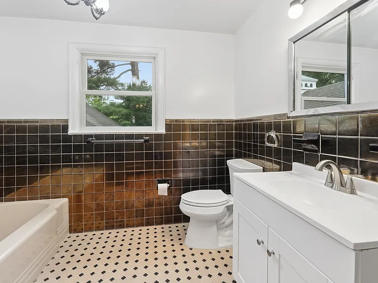 26 Glenwood Rd — Photo 11