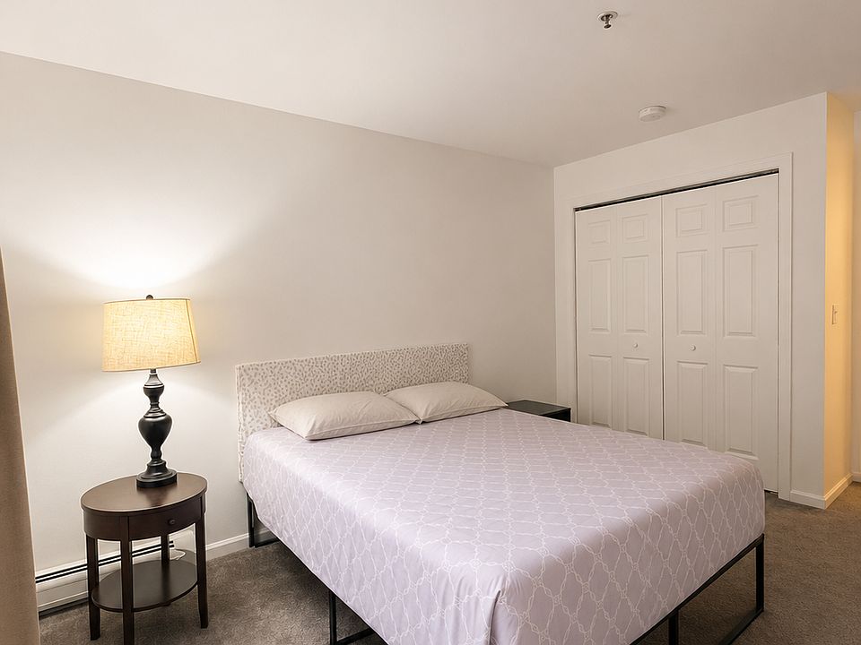 2nd image of 364 Hildred Dr #364