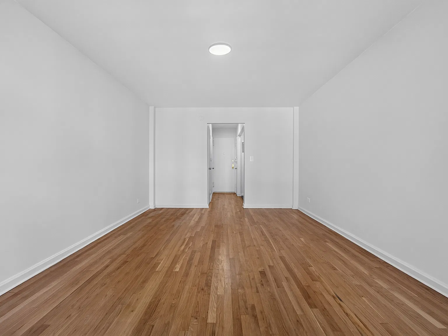 150 East 30th Street — Photo 3