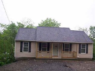 11 Maple St E, Greenbush, NY 12144