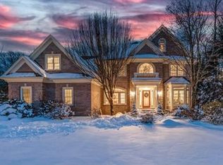 1 Hemlock Ln, Franklin, MA 02038