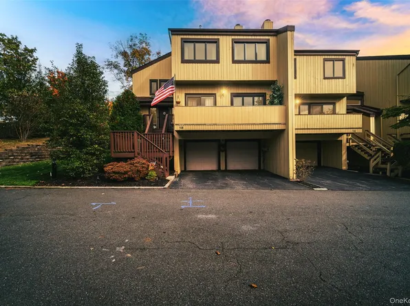 16 Arapaho Court, Suffern, NY 10901