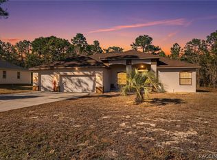 2 Pagoda Ct W, Homosassa, FL 34446
