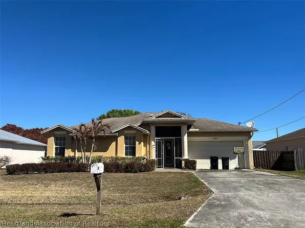 6231 NW Hacienda Ln, Port Saint Lucie, FL 34986