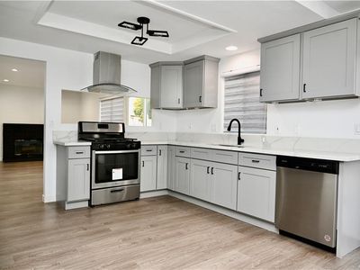 810 Jason Ct, Lancaster, CA, 93534