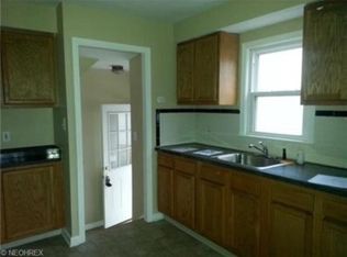 13912 Maple Leaf Dr, Garfield Heights, OH 44125