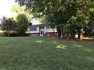 2650 Wessex Rd, Winston Salem, NC 27106