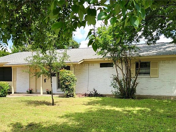2nd image of 8413 Stillwood Ln