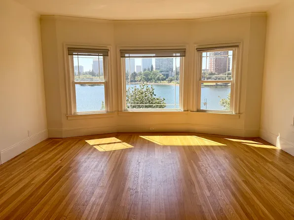 2220 Lakeshore Ave #5, Oakland, CA 94606